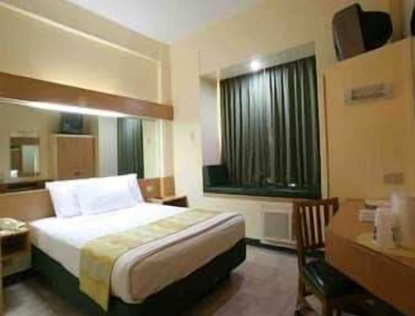 Microtel By Wyndham Tarlac מראה חיצוני תמונה