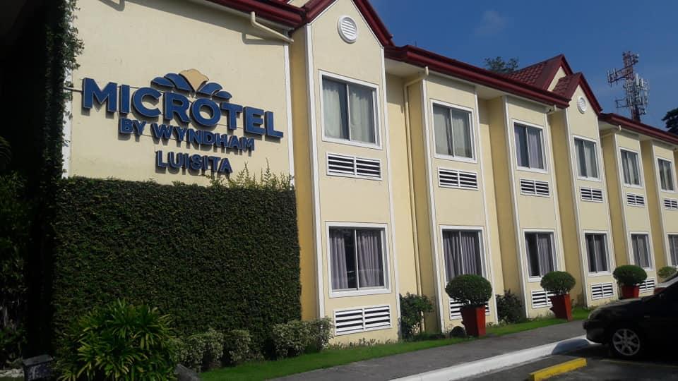 Microtel By Wyndham Tarlac מראה חיצוני תמונה