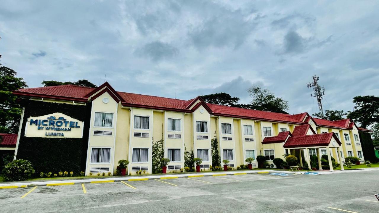 Microtel By Wyndham Tarlac מראה חיצוני תמונה