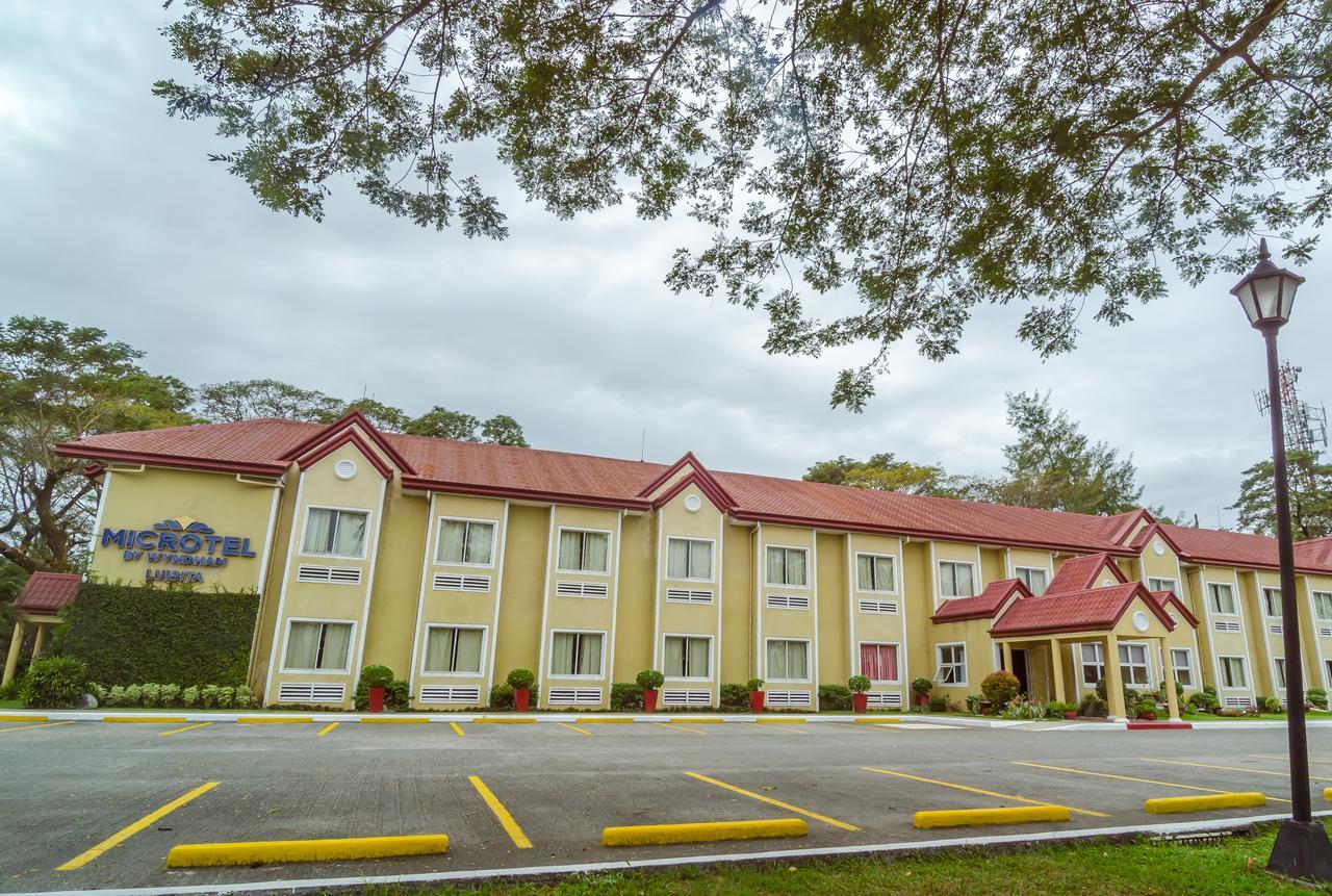 Microtel By Wyndham Tarlac מראה חיצוני תמונה